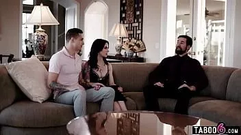 play La nueva prometida anna de ville no pasó la prueba del buscador de oro de la familia rica