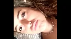 Reproduzir Ex-namorada fervorosa Lucia Putinovia tiras nuas, conversando e se masturbando
