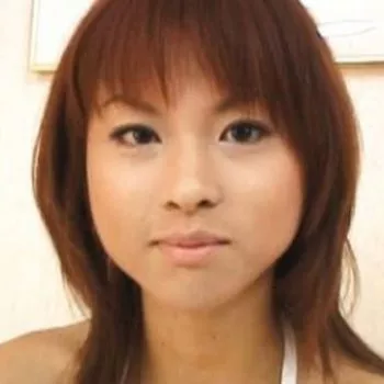 Gwiazda porno Akira Shiratori